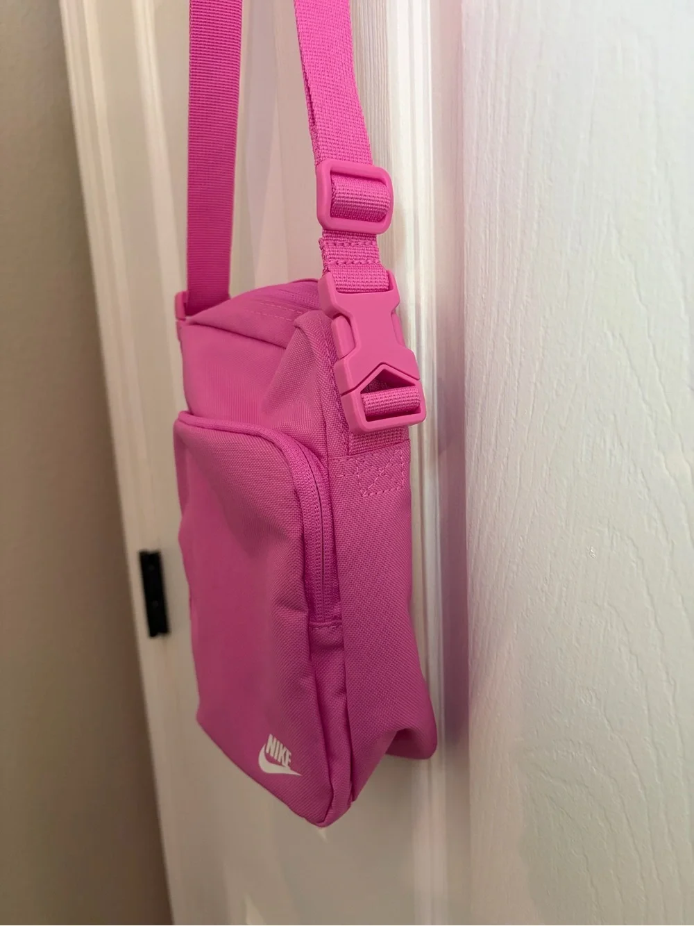Nike Heritage Hot Pink Mini Crossbody Bag